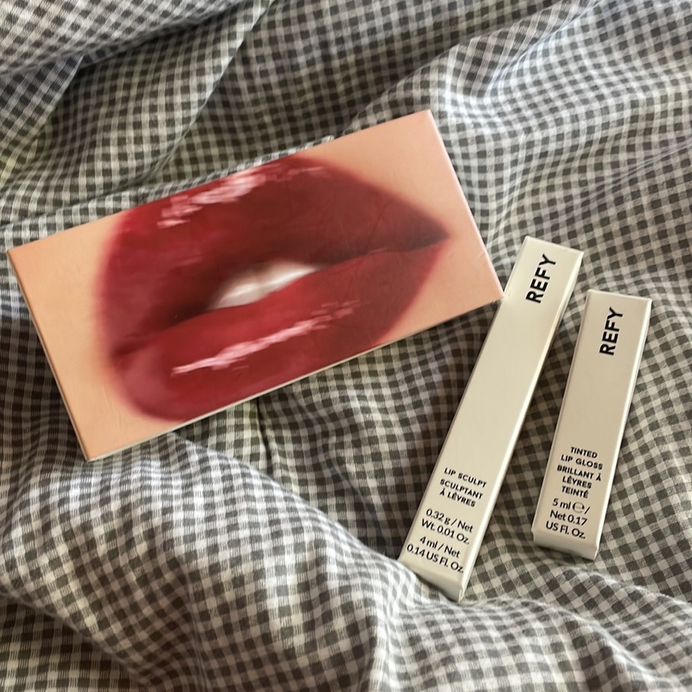Limited edition REFY Lip sculpt and Lip gloss (RED)